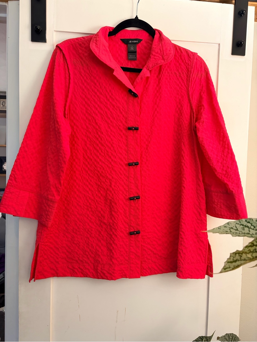 Ali Miles Bright Hot Pink Textured Button-Down Shirt Jacket
